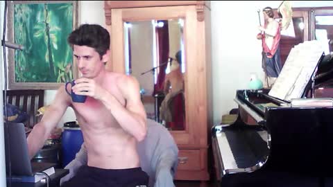 TobeBritta online show from 2, 2, 2025