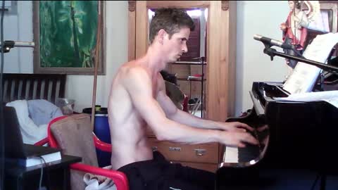 TobeBritta online show from 17, 2, 2025