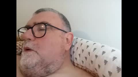 twohats2810 online show from 9, 4, 2026