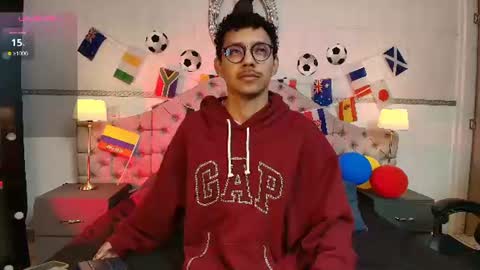 Snapshot of twunkmiguel chatting on 19, 6, 2026 TwunkMiguel online show from 19, 6, 2026