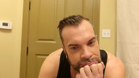 Snapshot of ty_lerdavid chatting on 21, 11, 2025 TylerDavid online show from 21, 11, 2025