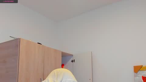     online show from 31, 1, 2025