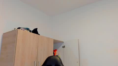     online show from 3, 3, 2025