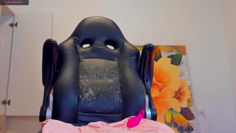     online show from 7, 3, 2025