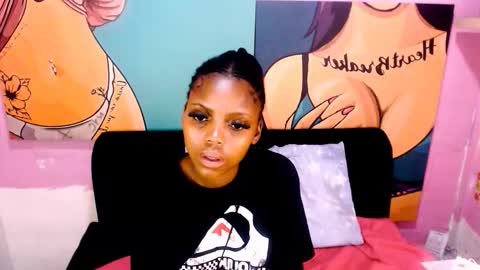 Snapshot of tyrabangz chatting on 21, 11, 2025 Tyra online show from 21, 11, 2025