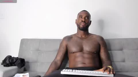 Snapshot of tyron_rulers chatting on 11, 3, 2025 Dvid Rullers online show from 11, 3, 2025