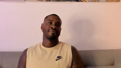 Snapshot of tyron_rulers chatting on 8, 10, 2025 Dvid Rullers online show from 8, 10, 2025