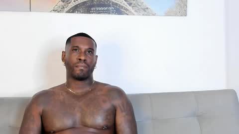 Snapshot of tyron_rulers chatting on 10, 10, 2025 Dvid Rullers online show from 10, 10, 2025