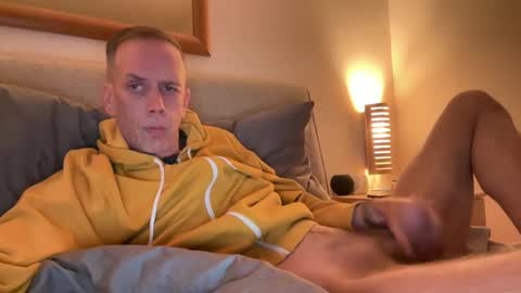 Snapshot of tyronev70 chatting on 3, 11, 2025 Ty online show from 3, 11, 2025