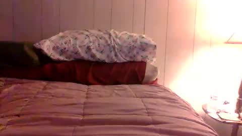 Snapshot of u_caught_us chatting on 12, 12, 2024 u_caught_us online show from 12, 12, 2024