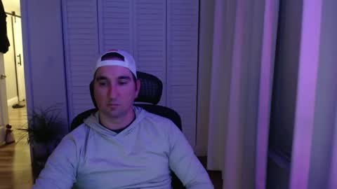 Snapshot of uglyduck3532 chatting on 18, 12, 2025 uglyduck3532 online show from 18, 12, 2025