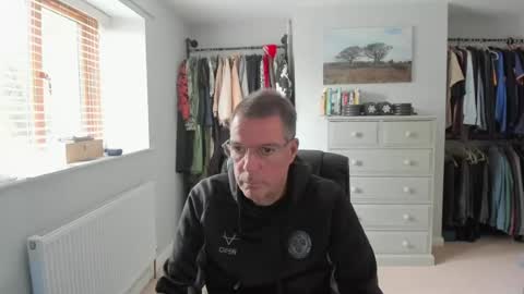 John online show from 10, 5, 2026