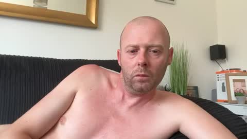 ukmatty3 online show from 25, 6, 2026