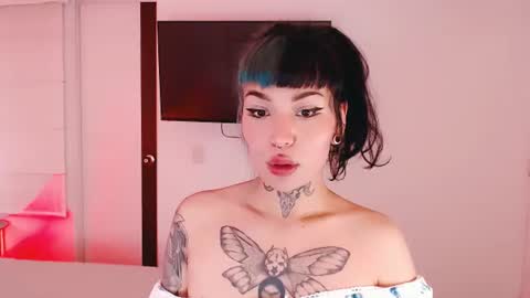 Snapshot of ulala_martina chatting on 19, 6, 2026 Martina online show from 19, 6, 2026