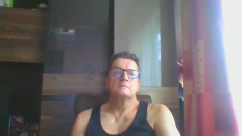 Snapshot of ulmeni4 chatting on 9, 1, 2025 ulmeni4 online show from 9, 1, 2025
