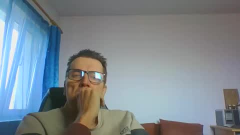 Snapshot of ulmeni4 chatting on 21, 2, 2025 ulmeni4 online show from 21, 2, 2025