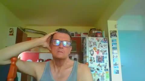 ulmeni4 online show from 15, 4, 2026