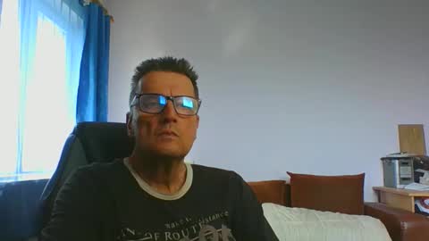 ulmeni4 online show from 3, 6, 2026
