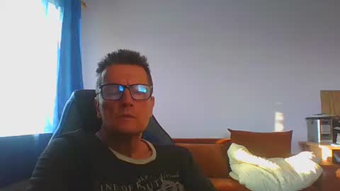 ulmeni4 online show from 6, 6, 2026