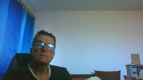 ulmeni4 online show from 8, 6, 2026