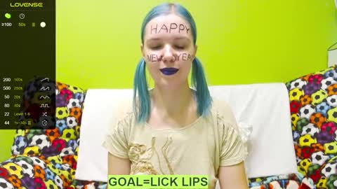 Snapshot of ultra_meow chatting on 30, 12, 2024 Roxy online show from 30, 12, 2024