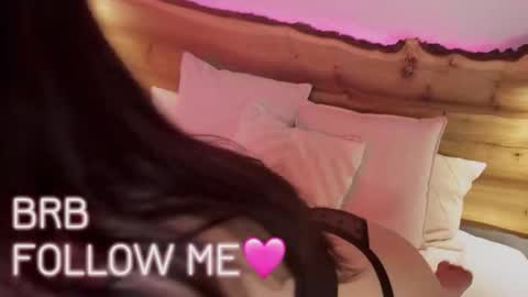 Snapshot of una_medisson chatting on 6, 12, 2024 Una online show from 6, 12, 2024