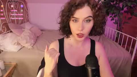 Snapshot of una_medisson chatting on 8, 7, 2026 Una online show from 8, 7, 2026