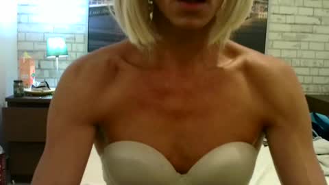 Snapshot of unadiosa chatting on 7, 7, 2026 unadiosa online show from 7, 7, 2026