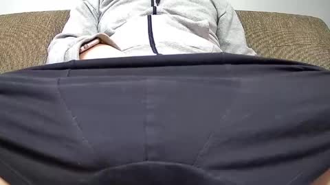 Snapshot of uncut_greek chatting on 12, 5, 2026 uncut_greek online show from 12, 5, 2026