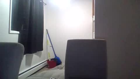 Snapshot of uncutstud18 chatting on 30, 11, 2025 UncutStud online show from 30, 11, 2025