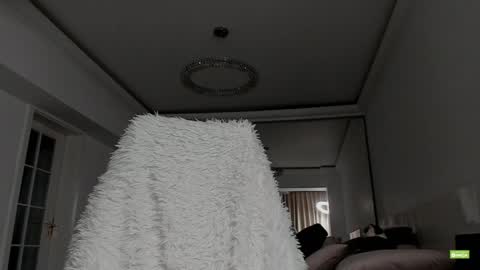 Silvia online show from 5, 12, 2024