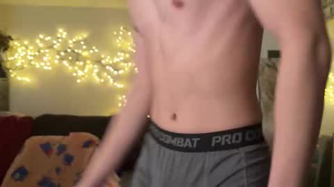 Snapshot of unhingedwang chatting on 19, 12, 2025 wang online show from 19, 12, 2025