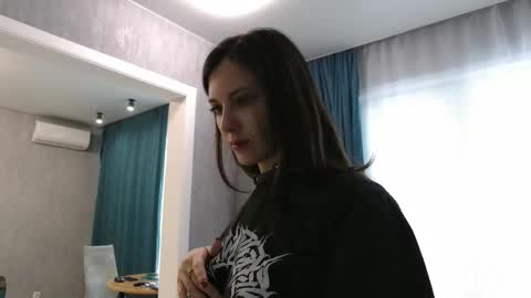 uninvited_raccoon online show from 9, 2, 2026