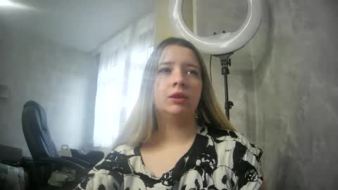UniverseEmily online show from 30, 10, 2025