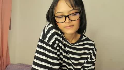 Snapshot of unu_nai chatting on 9, 3, 2025 new INSTA online show from 9, 3, 2025