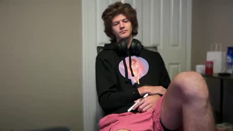 Snapshot of unverifiedbwc chatting on 25, 10, 2025 Stepbro online show from 25, 10, 2025