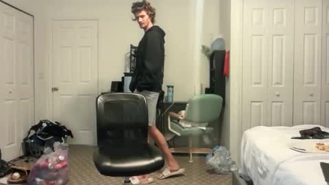 Snapshot of unverifiedbwc chatting on 13, 11, 2025 Stepbro online show from 13, 11, 2025