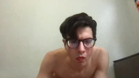 Snapshot of upsetboy chatting on 31, 5, 2026 deaf mute boy online show from 31, 5, 2026