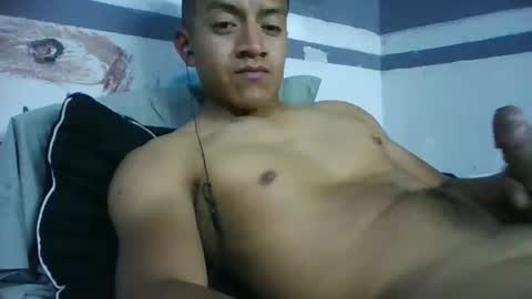 Snapshot of ur855224 chatting on 16, 3, 2026 EL CAMA online show from 16, 3, 2026