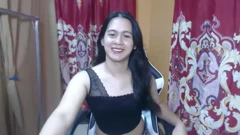 Snapshot of ur_asianpretty chatting on 13, 11, 2025 Aya online show from 13, 11, 2025