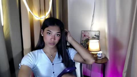 Snapshot of ur_dazzlingmorenaxx chatting on 14, 11, 2025 ur_dazzlingmorenaxx online show from 14, 11, 2025