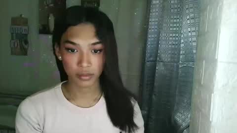 Snapshot of ur_dazzlingmorenaxx chatting on 18, 11, 2025 ur_dazzlingmorenaxx online show from 18, 11, 2025