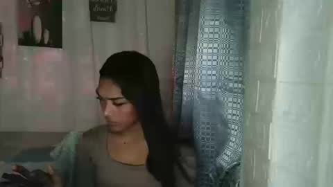 Snapshot of ur_dazzlingmorenaxx chatting on 17, 12, 2025 ur_dazzlingmorenaxx online show from 17, 12, 2025