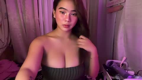 Snapshot of ur_hot_sexy_lucy chatting on 21, 6, 2026 Lucy online show from 21, 6, 2026