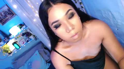Snapshot of ur_hot_tommiexx chatting on 4, 7, 2026 jennie online show from 4, 7, 2026