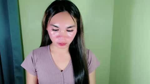 Snapshot of ur_innocent_girlx chatting on 10, 2, 2025 QUEENSY online show from 10, 2, 2025