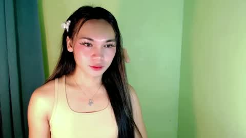 Snapshot of ur_innocent_girlx chatting on 24, 2, 2025 QUEENSY online show from 24, 2, 2025