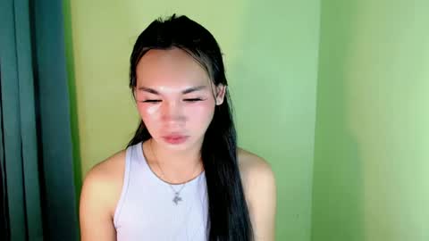 Snapshot of ur_innocent_girlx chatting on 28, 2, 2025 QUEENSY online show from 28, 2, 2025