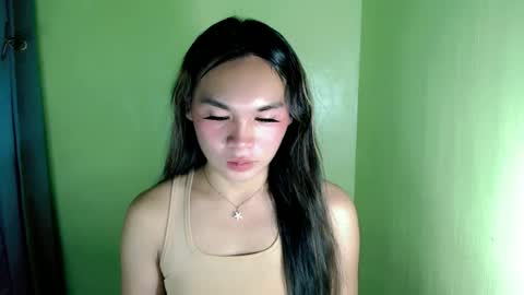 Snapshot of ur_innocent_girlx chatting on 12, 3, 2025 QUEENSY online show from 12, 3, 2025