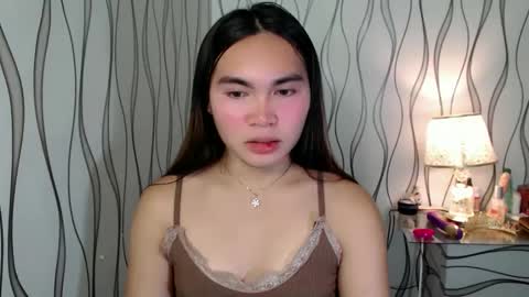 Snapshot of ur_innocent_girlx chatting on 9, 9, 2025 QUEENSY online show from 9, 9, 2025